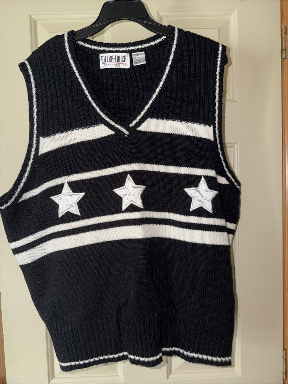 Extra Touch  Star Black & White Ribbed Knit Sweater Vest vintage